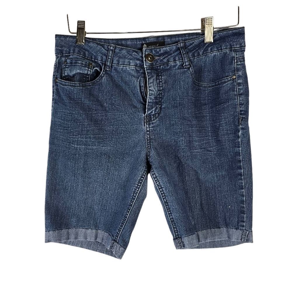 Signature Studio Silver Bloom Embroidered Denim Shorts